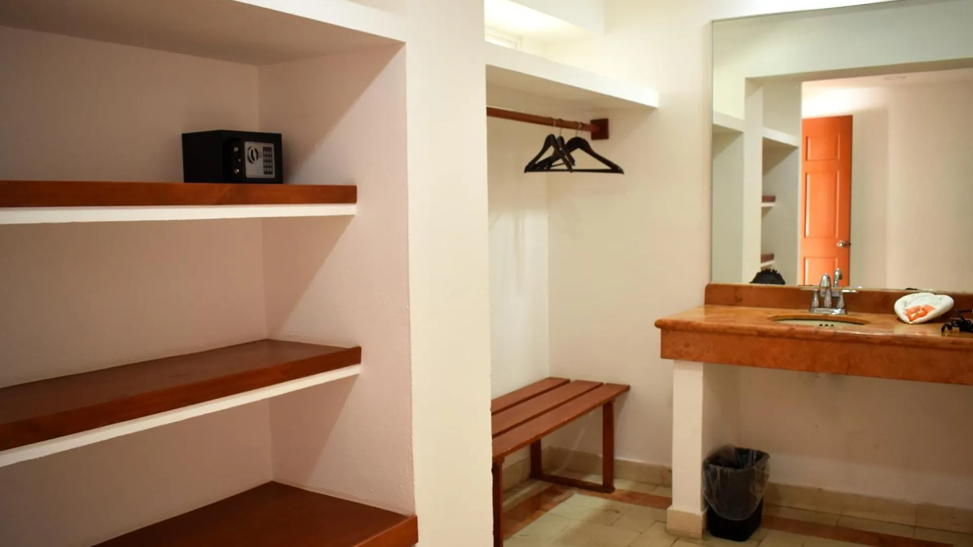 Illusion Boutique Hotel By BFH Playa del Carmen 4*,